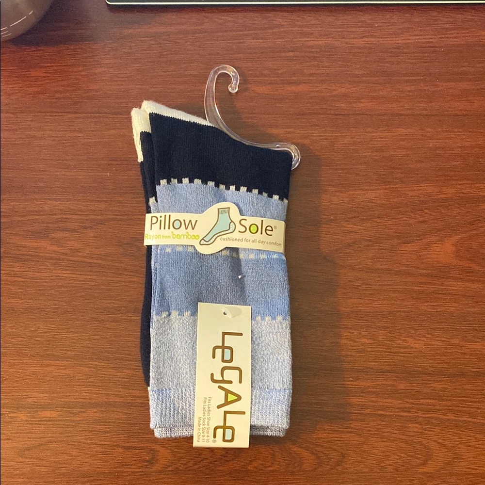 Crew-Length Socks Single Pair "ColorBlock Blue"